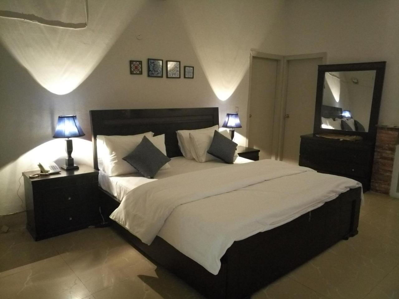 Pyramid International Guest House اسلام اباد المظهر الخارجي الصورة